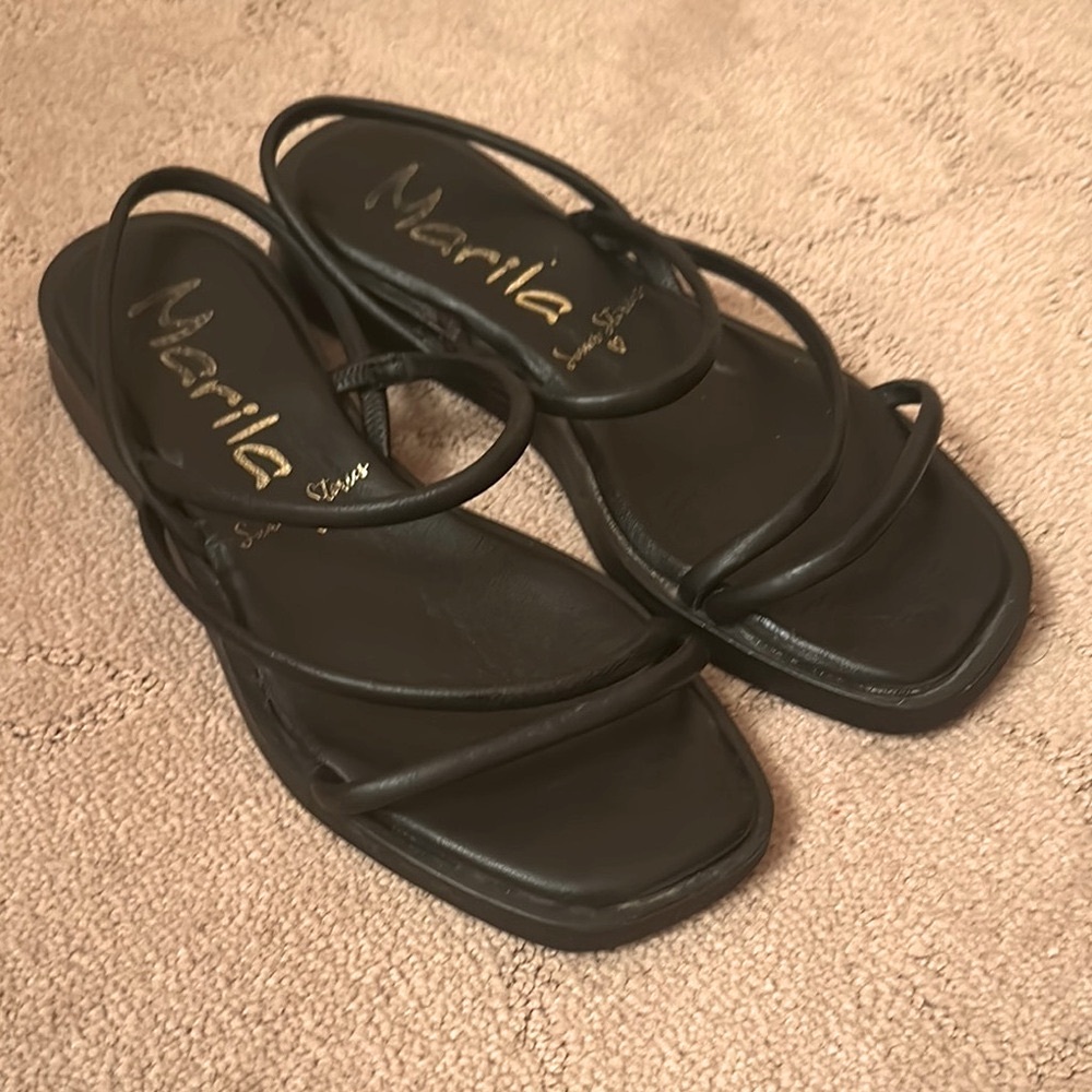 Women's Black Strappy Sandals